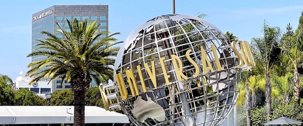 How Would Universal Buying Warner Bros. Affect Theme Parks?