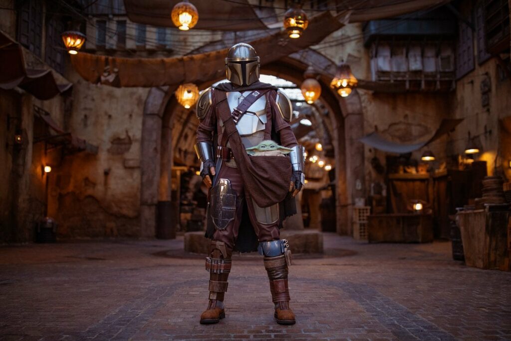 Two Long-Awaited Characters Arrive At Disneyland’s Star Wars Galaxy’s Edge