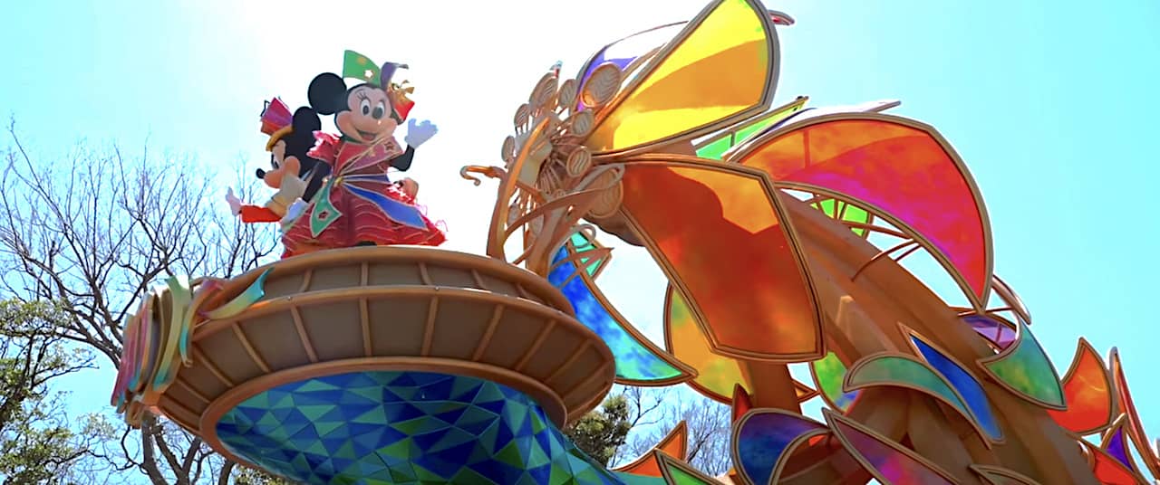 Tokyo Disneyland Celebrates 40th Anniversary With New Parade Theme