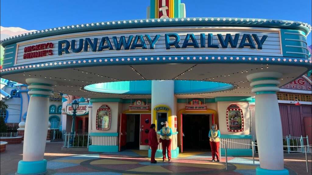 Mickey & Minnie's Runaway Railway Full Queue Experience & Ride at Disneyland - Mickey's Toontown 4K | This is the full queue and ride experience from Mickey & Minnie's Runaway Railway at the Disneyland Resort! The ride opens officially on January 27th, 2023 in Mickey's Toontown (the reimagined Mickey's Toontown opens March 8th, 2023). The queue is extravagant with tons of details! Mickey & Minnie's Runaway Railway Full Queue Experience & Ride at Disneyland - Mickey's Toontown 4K | This is the full queue and ride experience from Mickey & Minnie's Runaway Railway at the Disneyland Resort! The ride opens officially on January 27th, 2023 in Mickey's Toontown (the reimagined Mickey's Toontown opens March 8th, 2023). The queue is extravagant with tons of details!