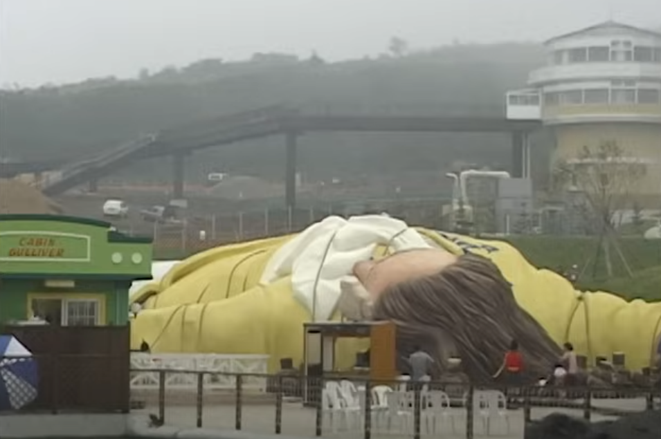 Gulliver's Kingdom - Japan's Creepiest Abandoned Theme Park