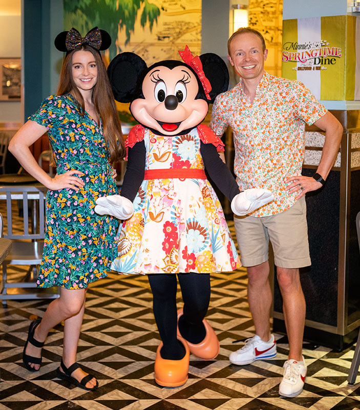 Disney World Offering Unprecedented 40% Off Dining Discount for APs