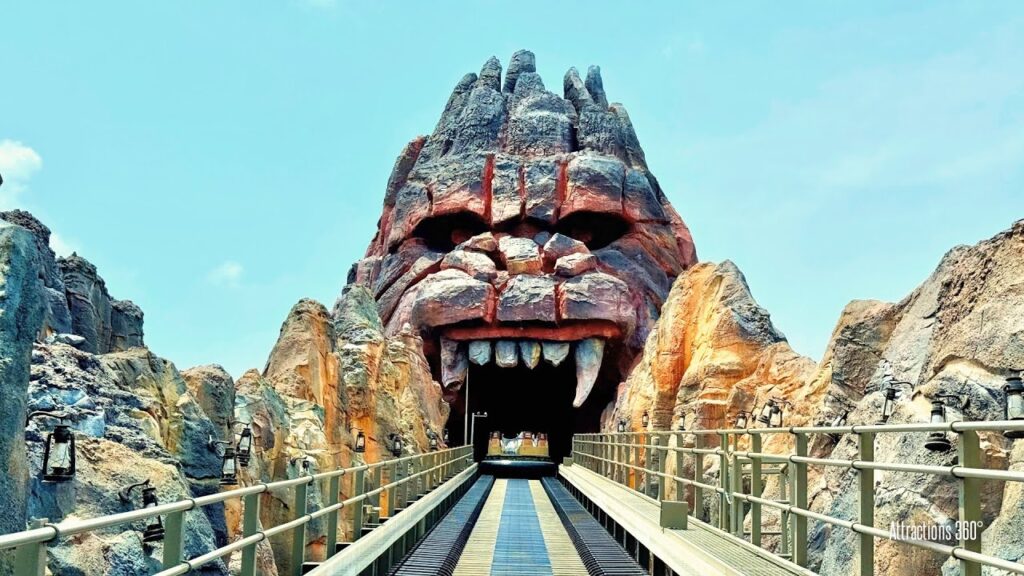 King Kong River Rapids Ride | Fantasy Valley Theme Park 2024 | Is it this King Kong ride? or one of the Disney Parks Rapids ride like Grizzly River Run at Disney California Adventure or Kali River Rapids at Disney's Animal Kingdom? Or perhaps at the Roaring Rapids at Shanghai Disneyland?
