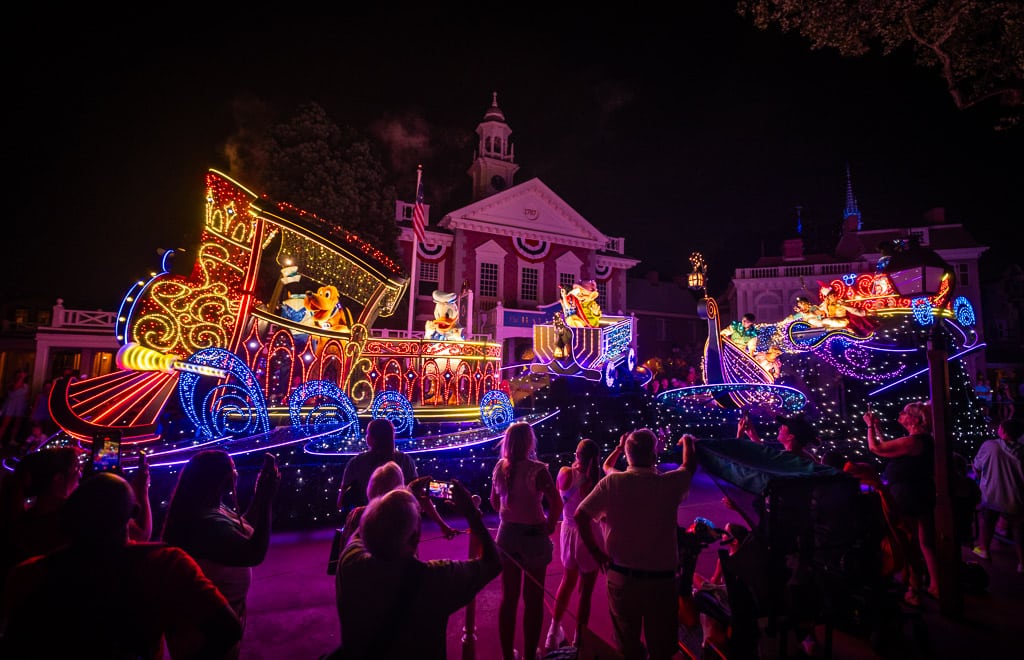 Disney World Drops Starlight Reservation Rule & Lifts Blockouts for Magic Kingdom | Read More Disney World Drops Starlight Reservation Rule & Lifts Blockouts for Magic Kingdom