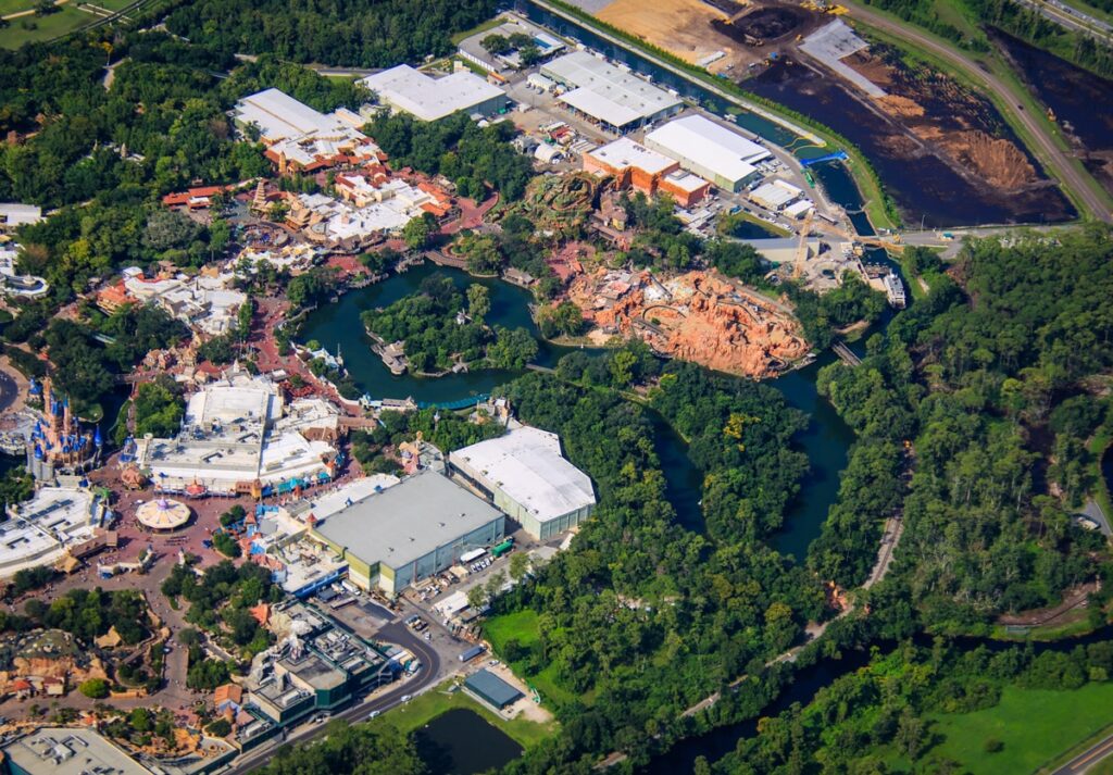 Disney World Removes Railroad Track & Riverboat, Walls Off Rivers of America