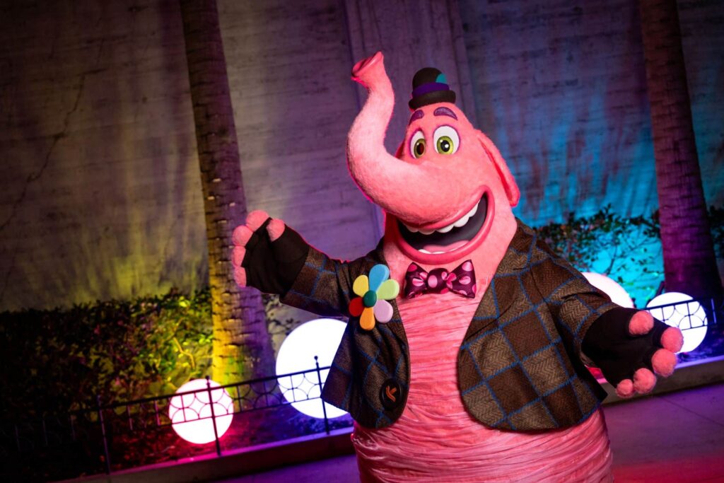 Full List of New & Rare Characters at 2025 Disney Jollywood Nights Christmas Party