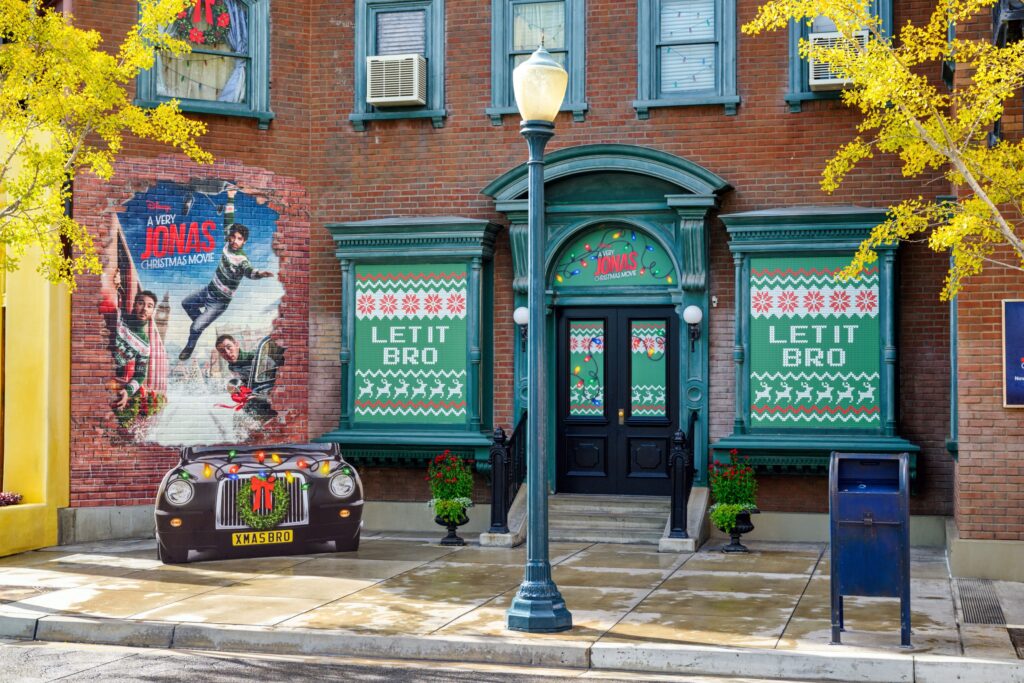 A Very Jonas Christmas Movie Photo Spot at Hollywood Land in Disney California Adventure Park