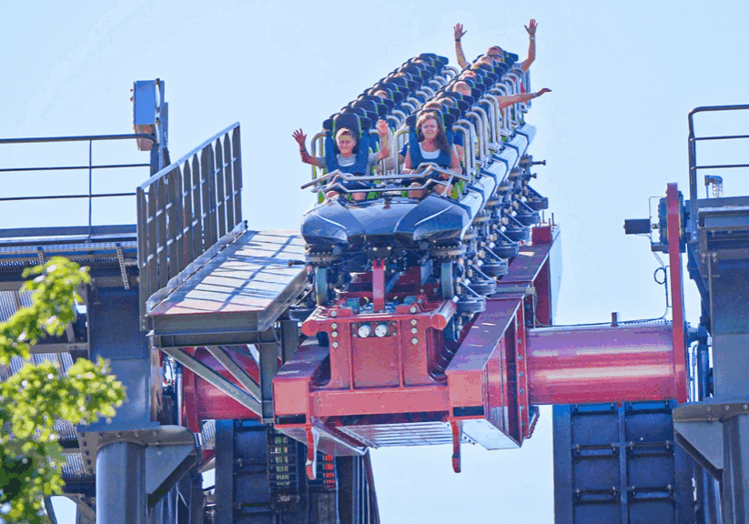 Tilt Roller Coaster Element