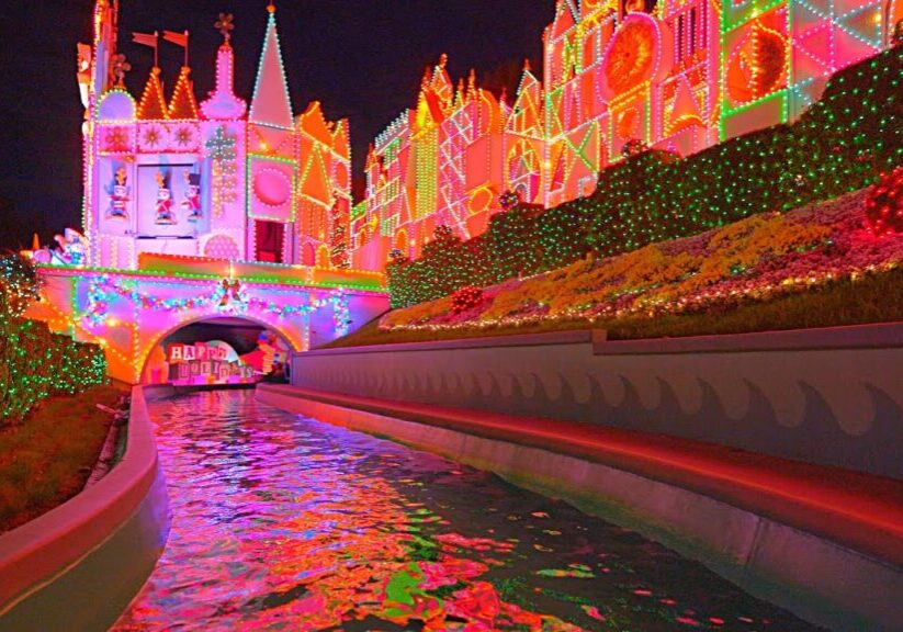 [December 2024] 4K It’s A Small WORLD Holiday Edition -