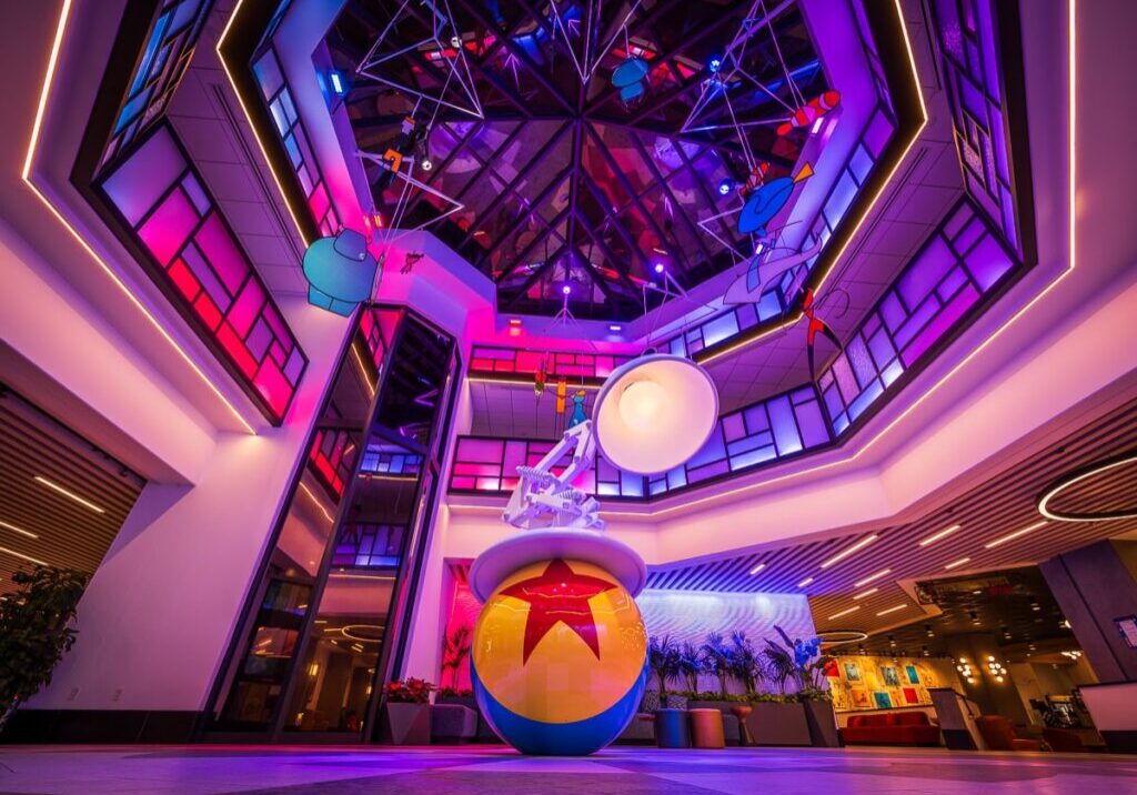 Disney Ends 2 Hotel Perks, Cutting On-Site Advantage at Disneyland. Here's Why One Might Return.