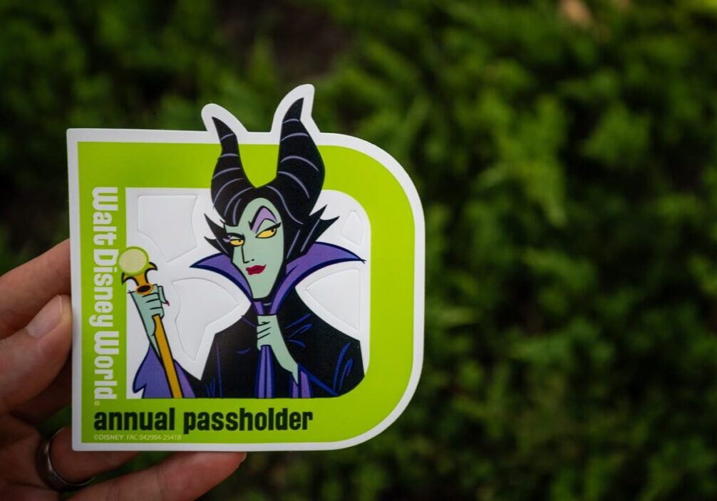 Free Gift Card for Disney World AP Purchase!