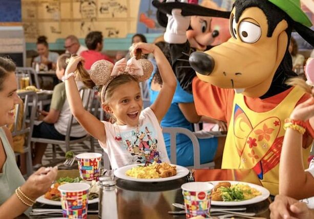 Here is how to get a free Walt Disney World Dining Plan in 2025