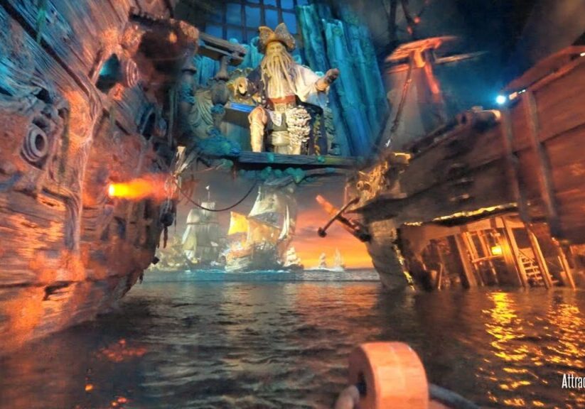 IMPRESSIVE Pirates Boat Dark Ride | Best Version of Pirates