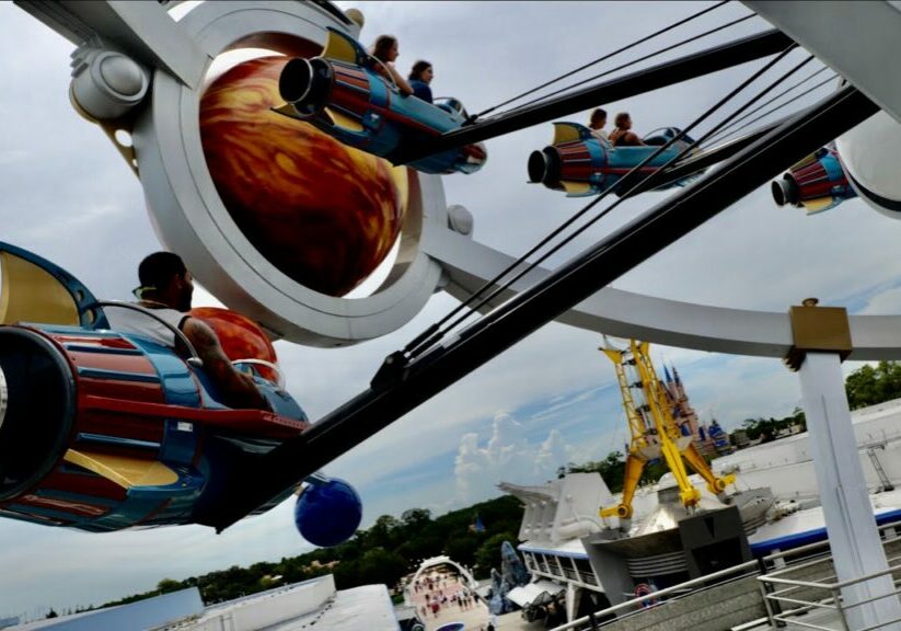 Magic Kingdom Astro Orbiter FULL Ride Experience in 4K |