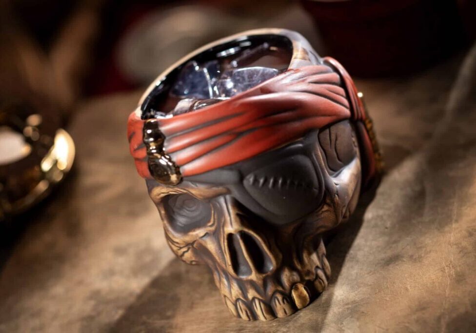 Opening Date & Menu for Beak & Barrel Bar at Pirates of Caribbean in Magic Kingdom