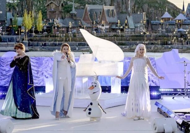 Rope Drop: Disney Adventure World debuts