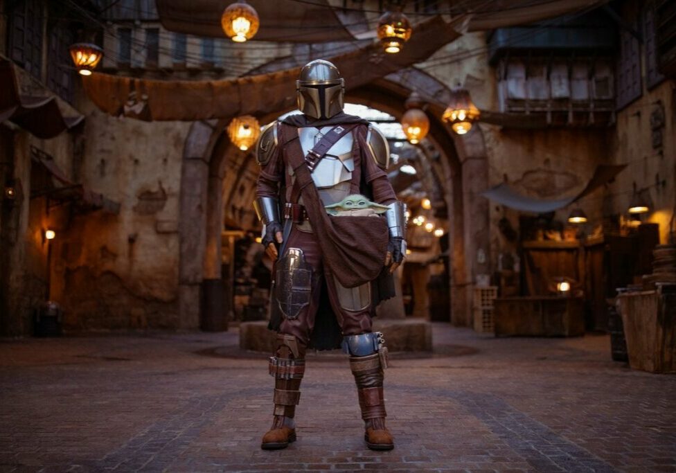 Two Long-Awaited Characters Arrive At Disneyland’s Star Wars Galaxy’s Edge