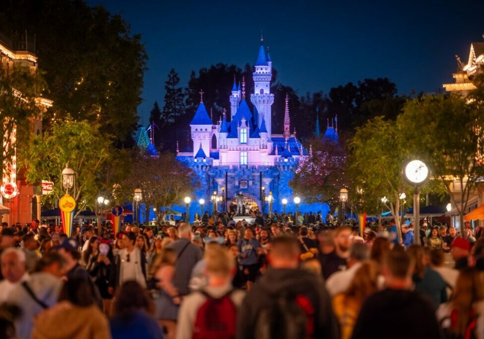 What to Expect of Crowds at Disneyland in 2025